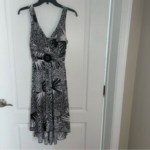 Voir Voir Women’s  Sleeveless Dress Black and White Size 8